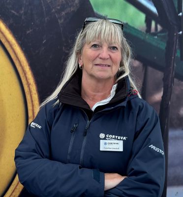 Caroline Linsdell