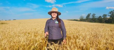 Edilce Duarte se destaca na produção de leite à pasto no Paraná