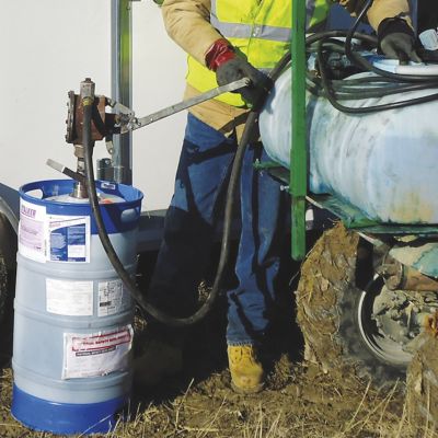 An applicator filling a continuum container