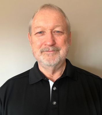 Headshot of Kelly Bennett