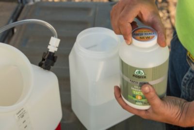 Mixing 11C33 inoculant