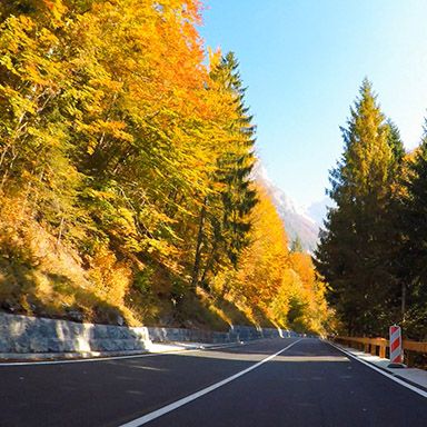 Beautiful roadside through mountains