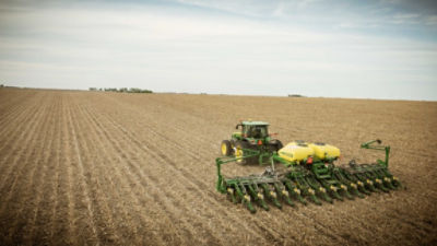 Photo - aerial field operation