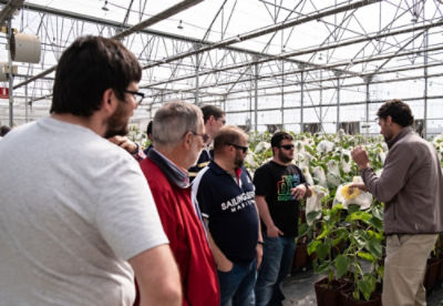 Agricultores de Palencia y Soria visitan nuestro Campus Corteva