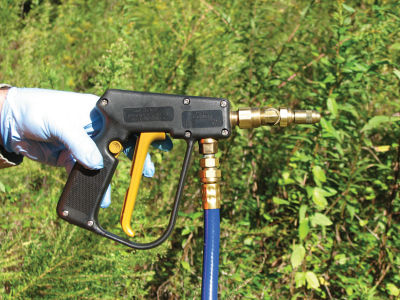 Backpack spray gun