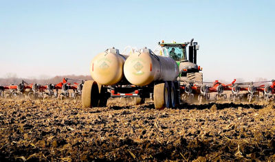 Video about Richardson’s farm and its use of Instinct® and N-Serve® nitrogen stabilizers